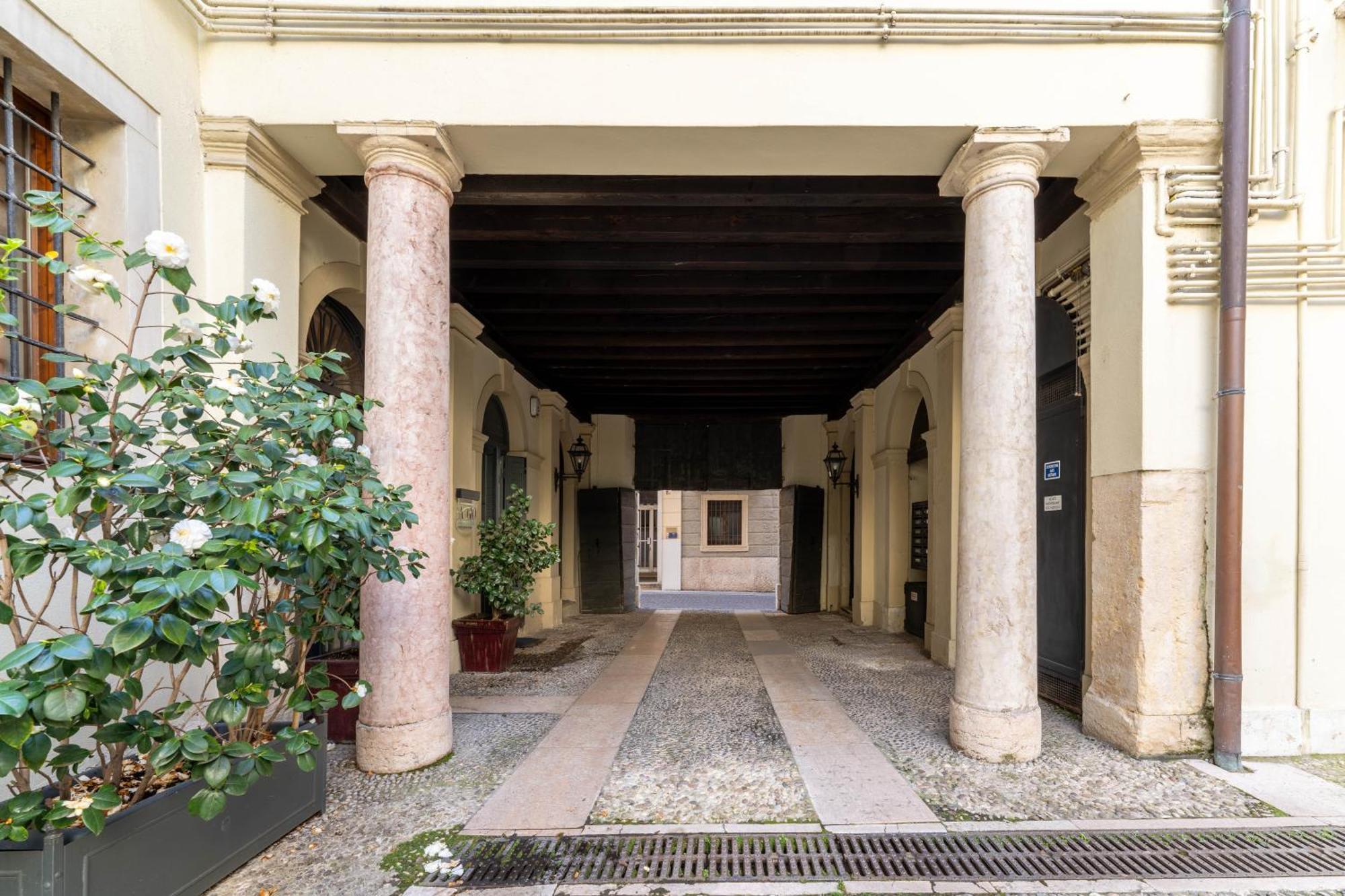 דירות ורונה Palazzo Venier מראה חיצוני תמונה